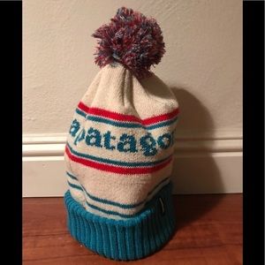 Patagonia beanie with Pom Pom